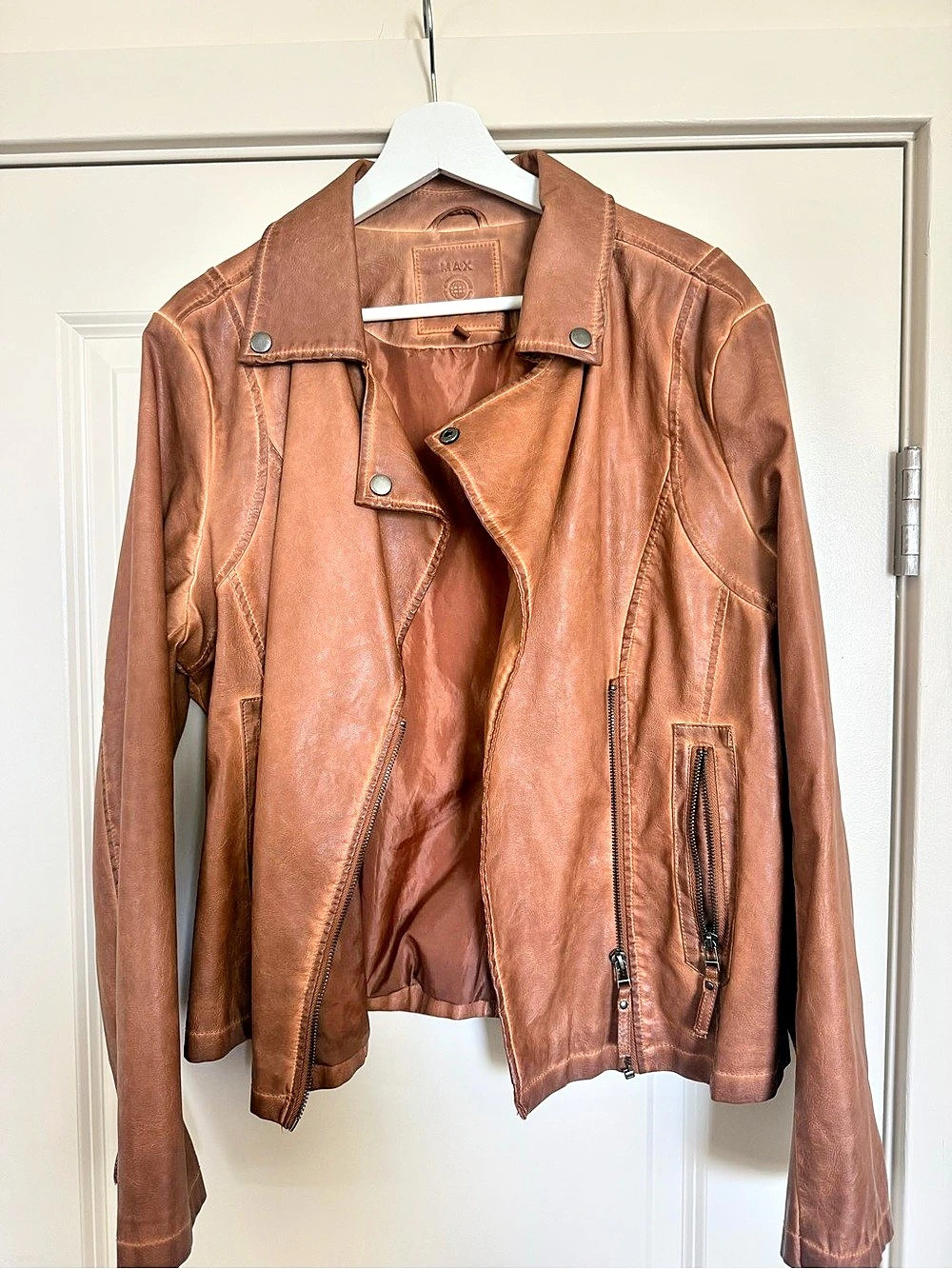 MAX Leather Moto Jacket in Brown Large Like New